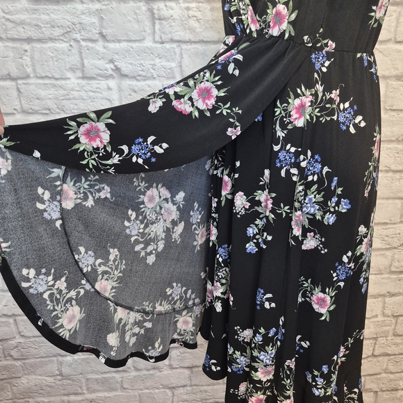 Torrid Dress Black Floral Cold Shoulder Wrap Surplice Vneck Flounced Hem Size  L - Picture 7 of 10
